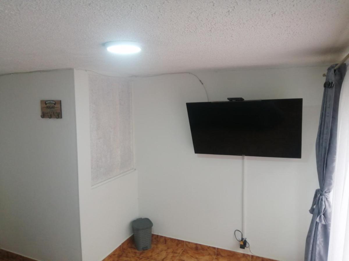 Habitacion Privada Cerca Al Aeropuerto Y Terminal Bogotá Eksteriør bilde